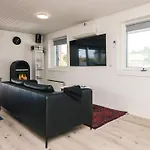 4 Star In Holiday home *