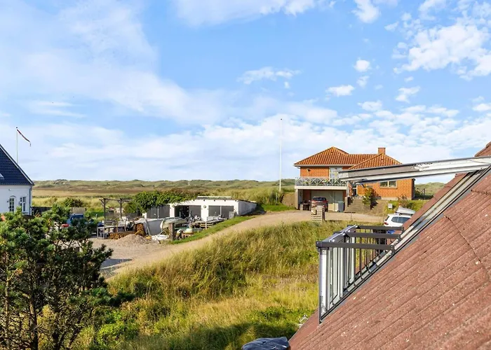 בית נופש 4 Star In